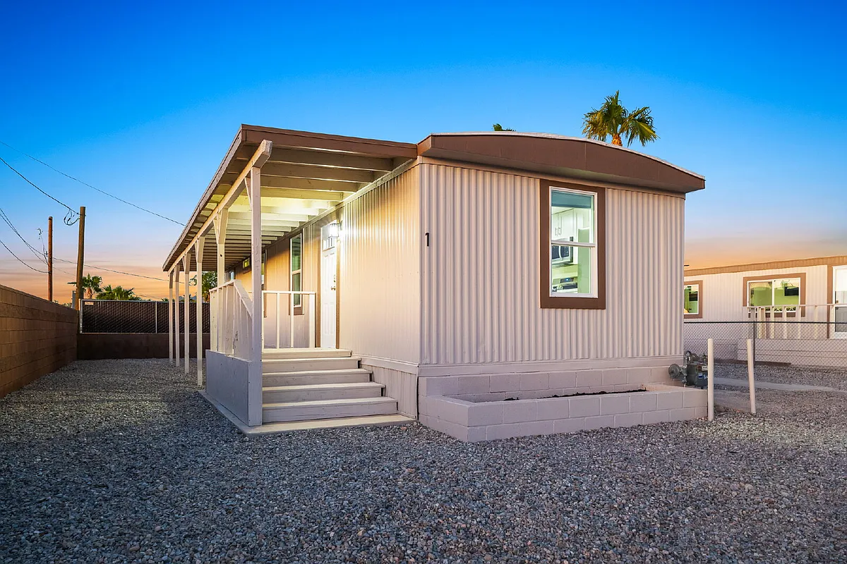 Building Photo - 437 Riverfront Dr #1