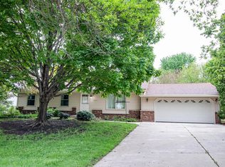 2050 Dixie Dr, Waukesha, WI 53189