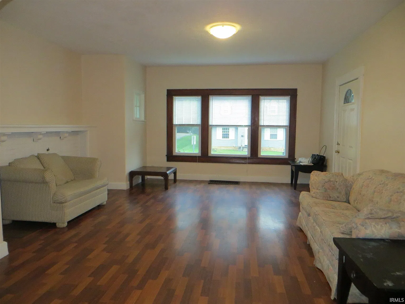 6 bed, 3.0 bath, 2500 sqft, $4,500 — Photo 2