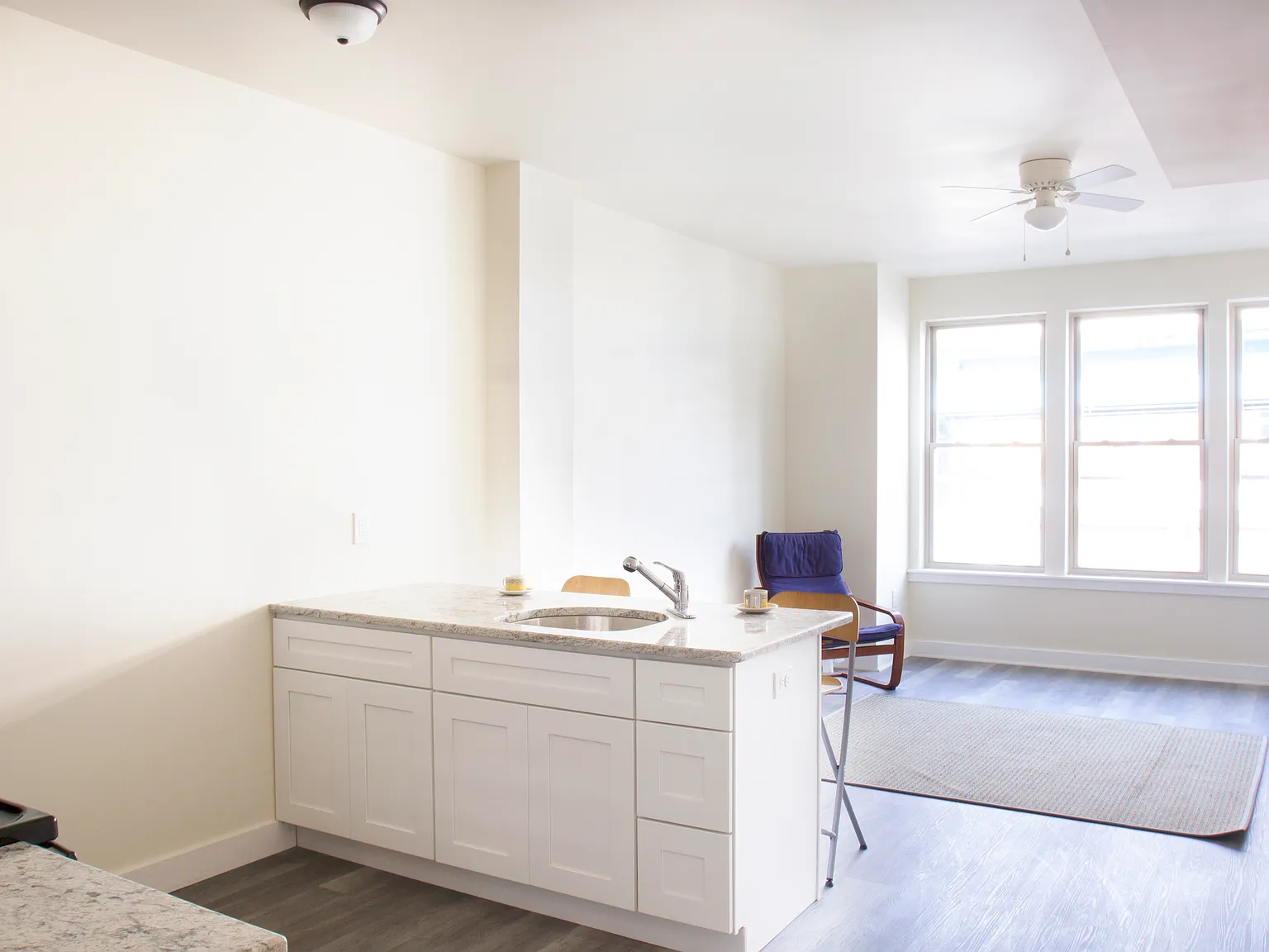 2 bed, 850 sqft, $1,499 — Photo 2