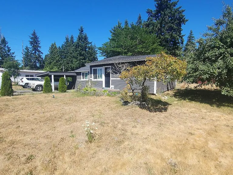 231 Military Rd E — Photo 11