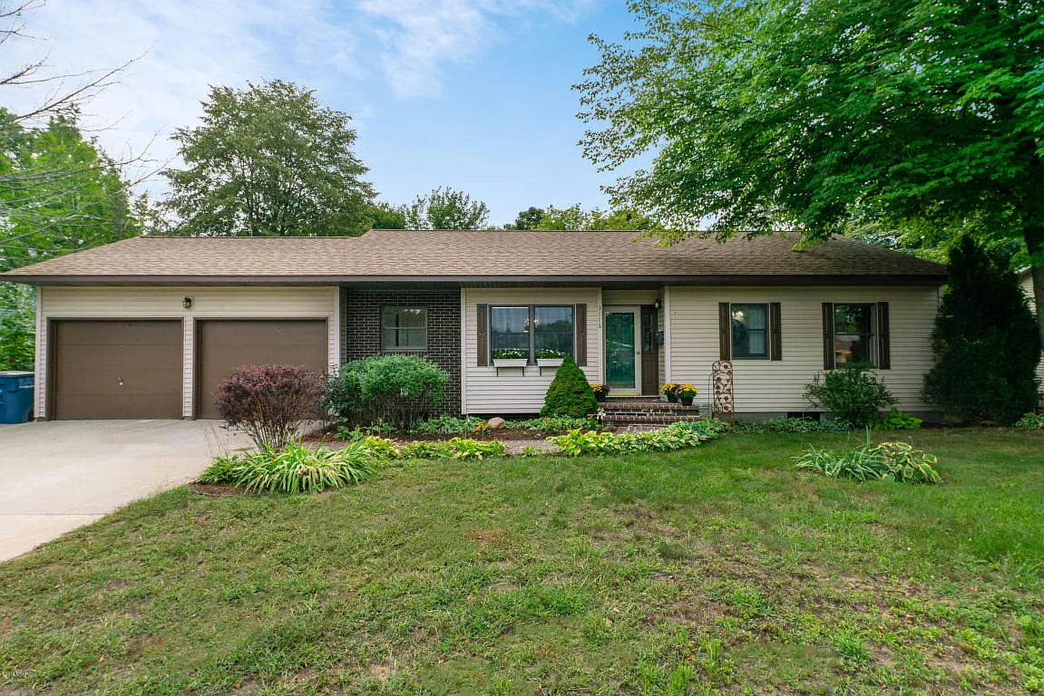 3116 Roosevelt Rd photo 1
