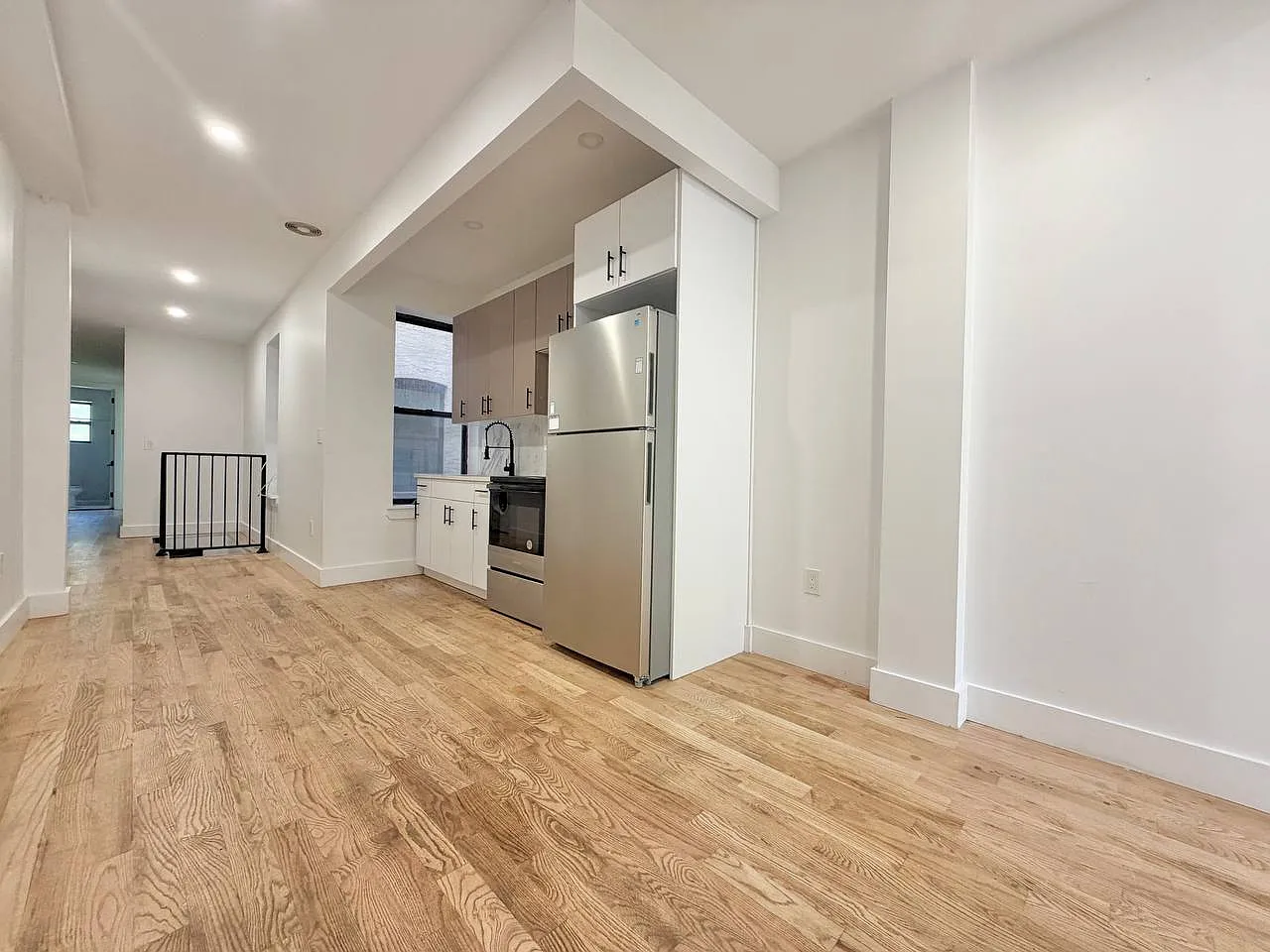 1518 Jefferson Avenue — Photo 2