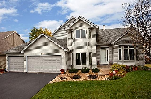 1st image of 9813 Rosemill Ln N