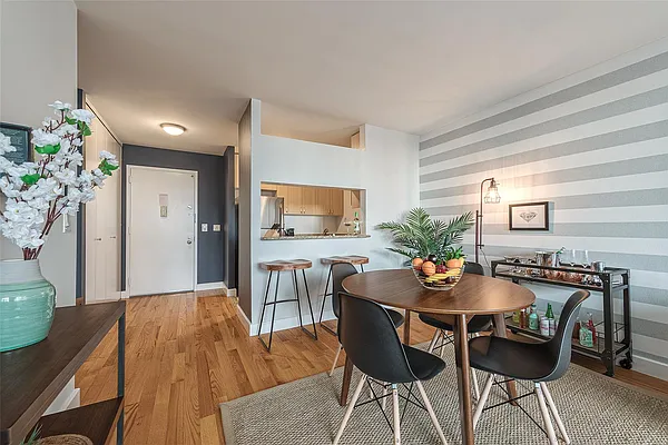 Rented by The Blueground | media 84