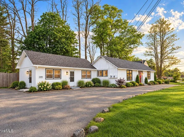 689 N Main St, Sheffield, MA 01257