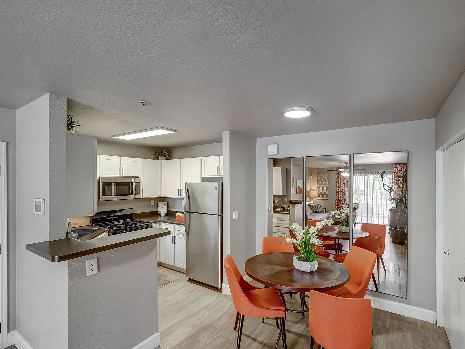 Allure at Tempe Apartments — Photo 3