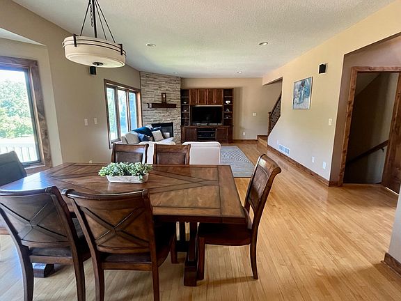 5th image of 2915 Lake Vista Dr NW