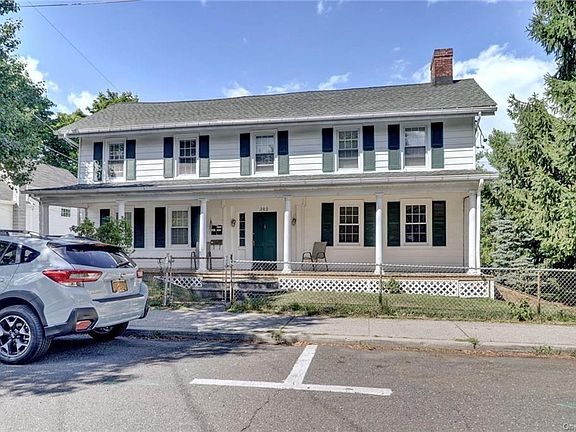 2nd image of 202 Hudson St