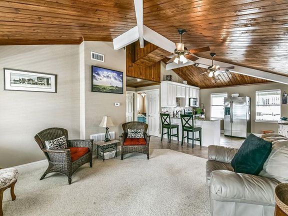 4th image of 21826 Matagorda Dr