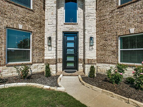 2nd image of 3500 S Gravel Cir