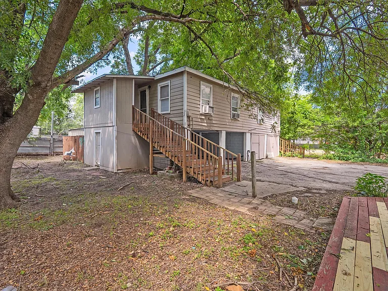 4616 E Cesar Chavez St #1 — Photo 1