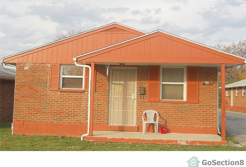1st image of 2261 Hepburn Ave