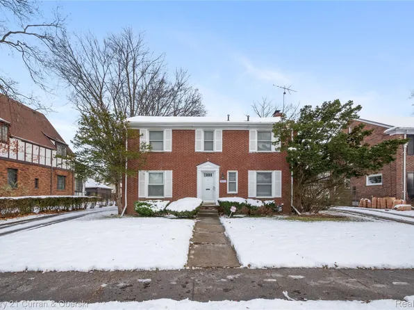 9259 W Outer Dr, Detroit, MI 48219