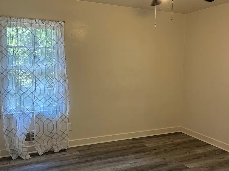 Bedroom 3 / Master