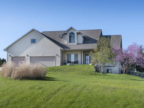 W5990 Friedel Road, Fort Atkinson, WI 53538