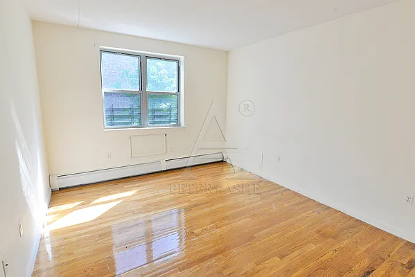 Rented by Peter Ashe | media 5