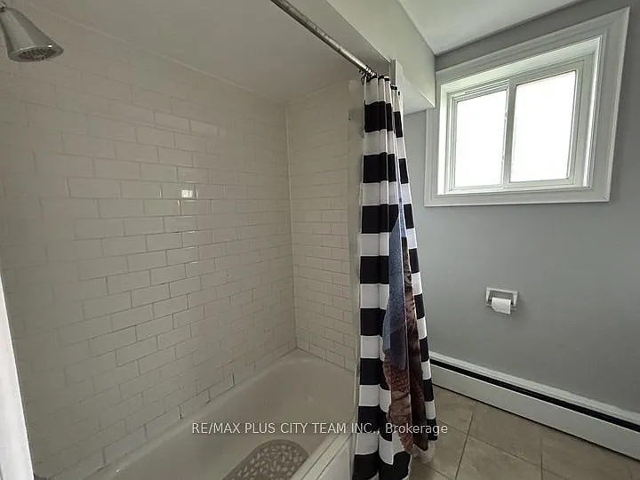 164 Westmount St #1 — Photo 6