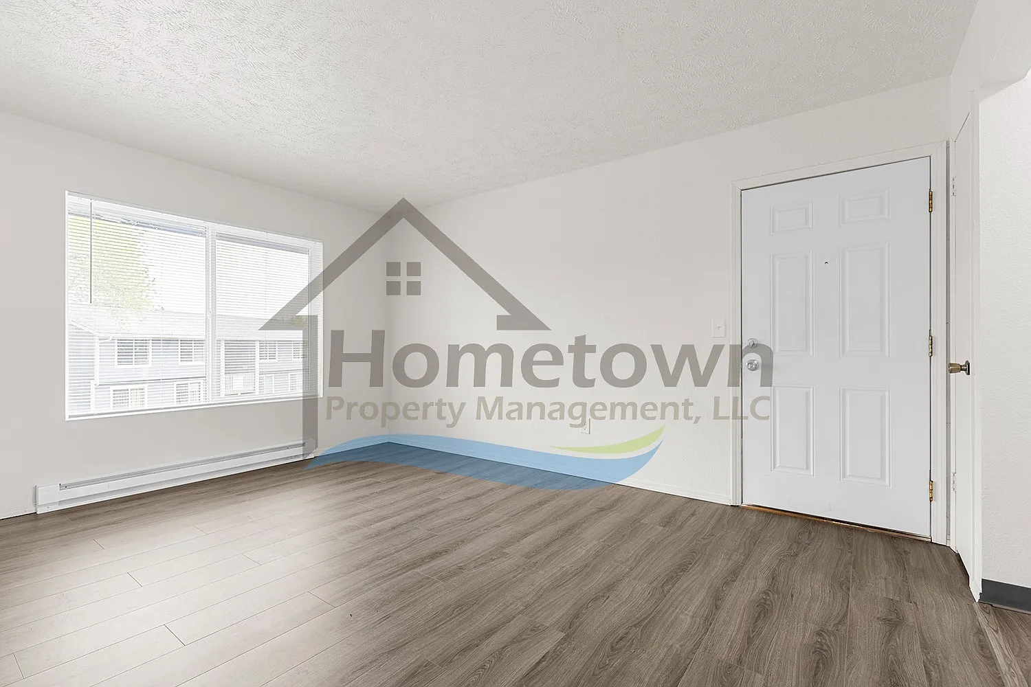 2 bed, 800 sqft, $1,300 — Photo 4