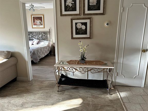 5th image of 6260 NE 18th Avenue #827