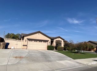 9300 Cadbury Dr, Bakersfield, CA 93311