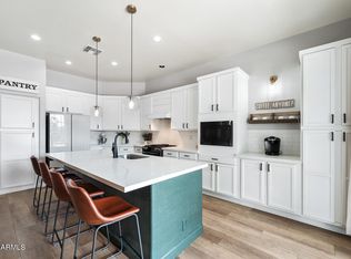 3049 E Goldfinch Way, Chandler, AZ 85286