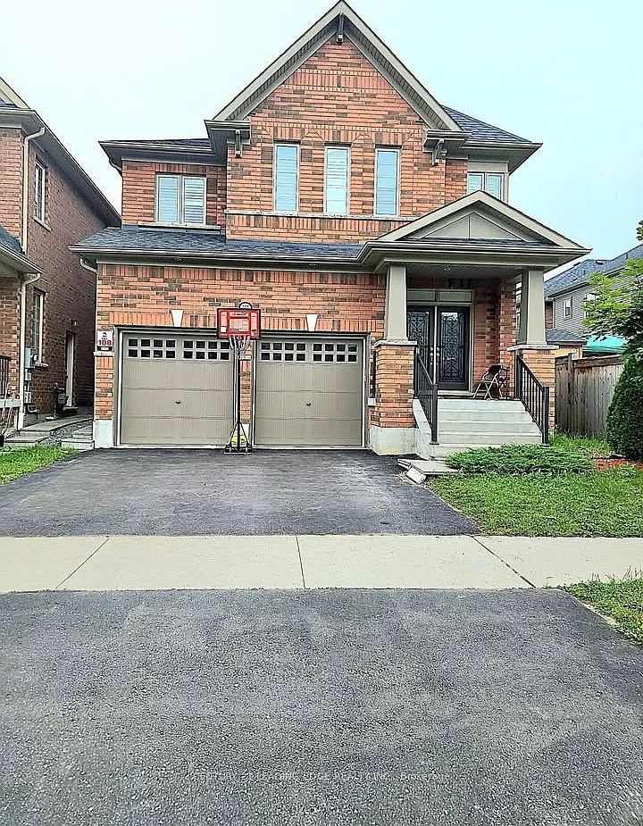 4 bed, $3,100 — Photo 1