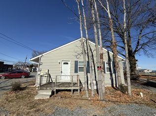 201 N Irving Ave #B, Colonial Beach, VA 22443