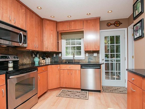 5th image of 4045 Cox Ave NW