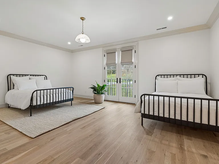 4533 Alcott Dr — Photo 64