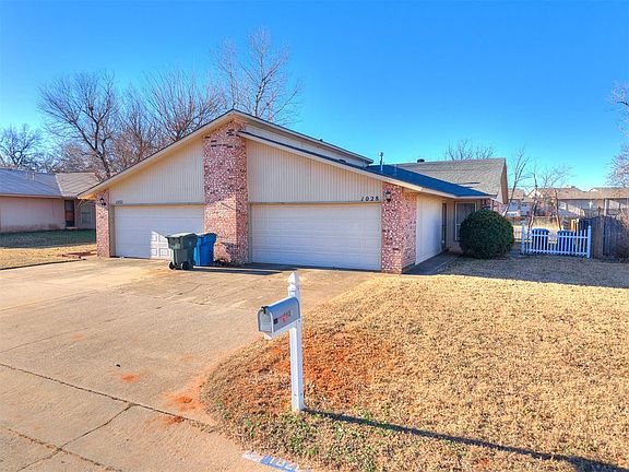 2nd image of 1028 Parkview Dr