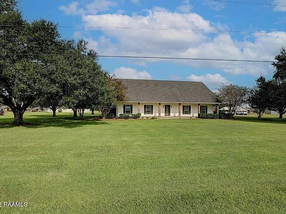 3rd image of 4216 Bayou Wood Dr