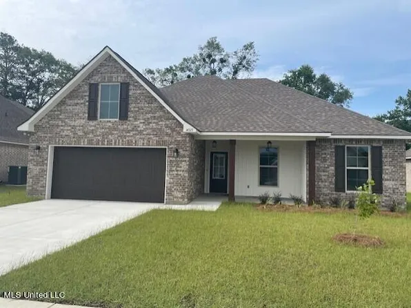 14325 Southern Pecan St, Gulfport, MS 39503