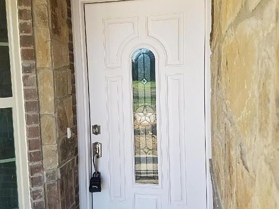5th image of 602 E Woodell Dr