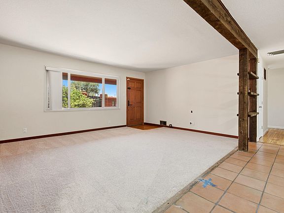 2nd image of 9905 Mesa Arriba Ave NE