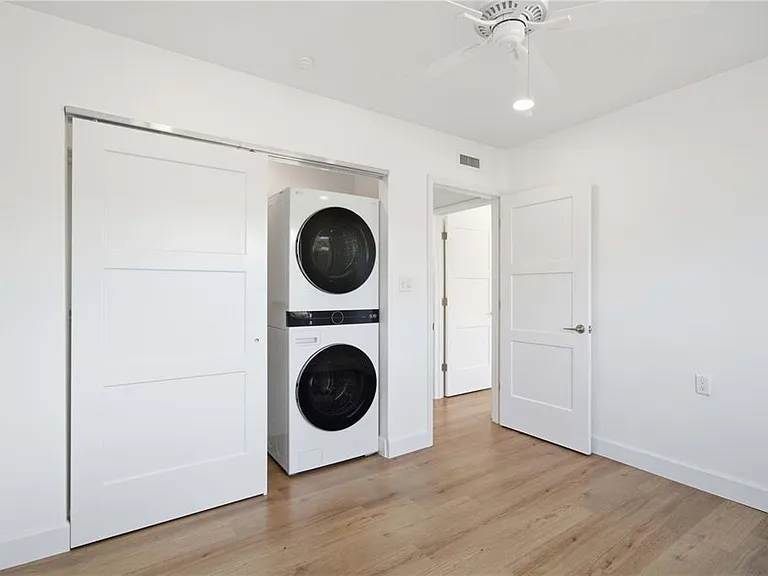 765 John Ringling Blvd #1 — Photo 16