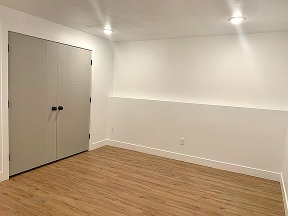 4th image of 767 W Wynwood Park Dr