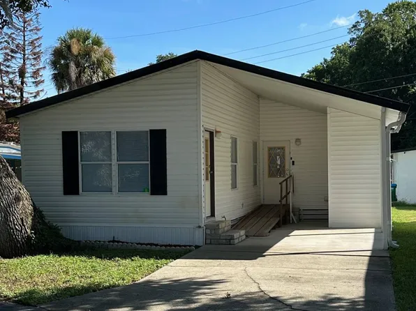 870 E Colonial Cir, Daytona Beach, FL 32117