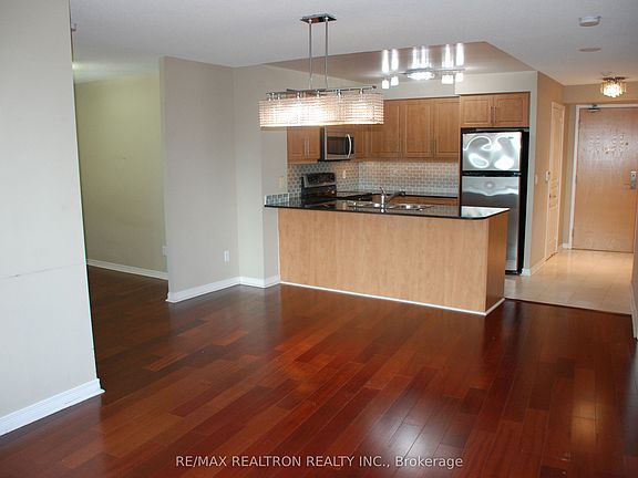 4th image of 509 Beecroft Rd Unit 1211