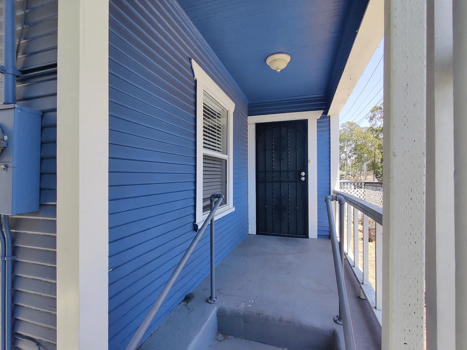 511 N State St — Photo 2