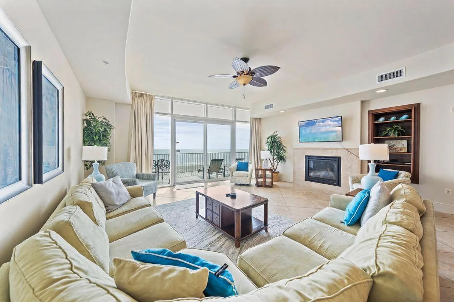 3 bed, 4.0 bath, 2292 sqft, $7,565 — Photo 1