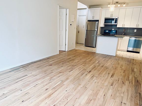 3rd image of 643 E 9th St APT 5B