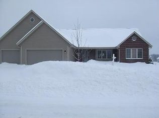 1168 Seneca St, Hartford, WI 53027