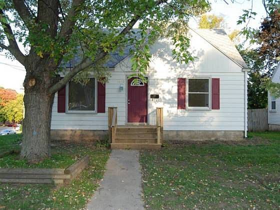 1st image of 1410 Diamond Ave NE