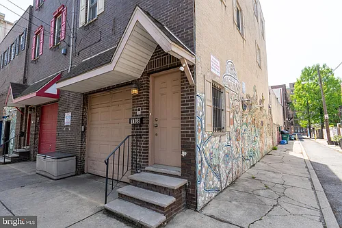 1108 Fitzwater St Photo 1
