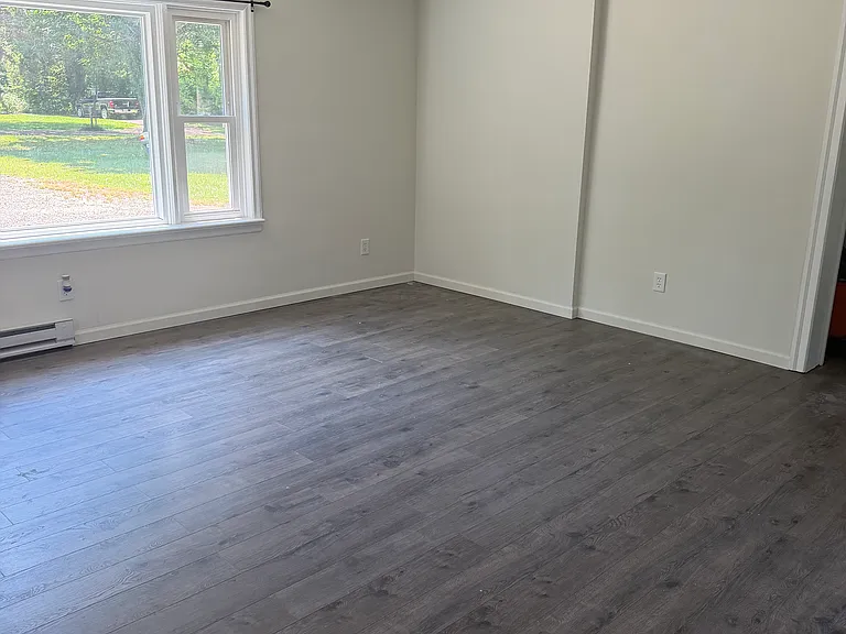 11 Willow Ave — Photo 15
