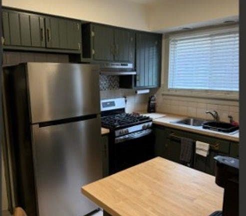 2nd image of 718 Seminary St