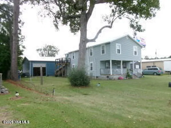 104 Salem Street, Morehead City, NC 28557