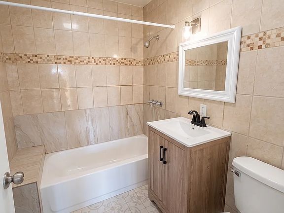 5th image of 11356 Acala Ave