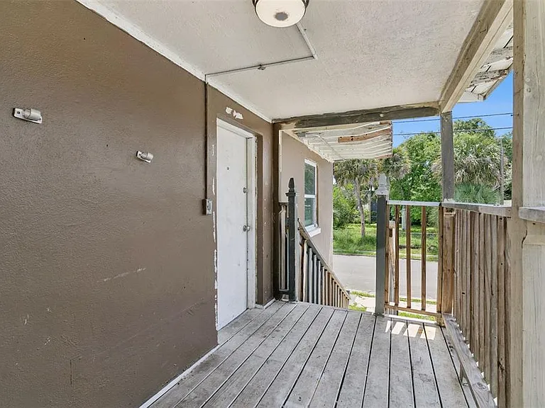 320 Dummitt Ave #B — Photo 5